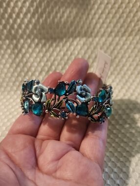 Fashion Jewelry Teal Floral Crystal Bracelet